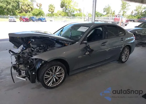 2023 BMW 330Xi xDrive z USA, uszkodzony, nr VIN 3MW89FF05P8D12752